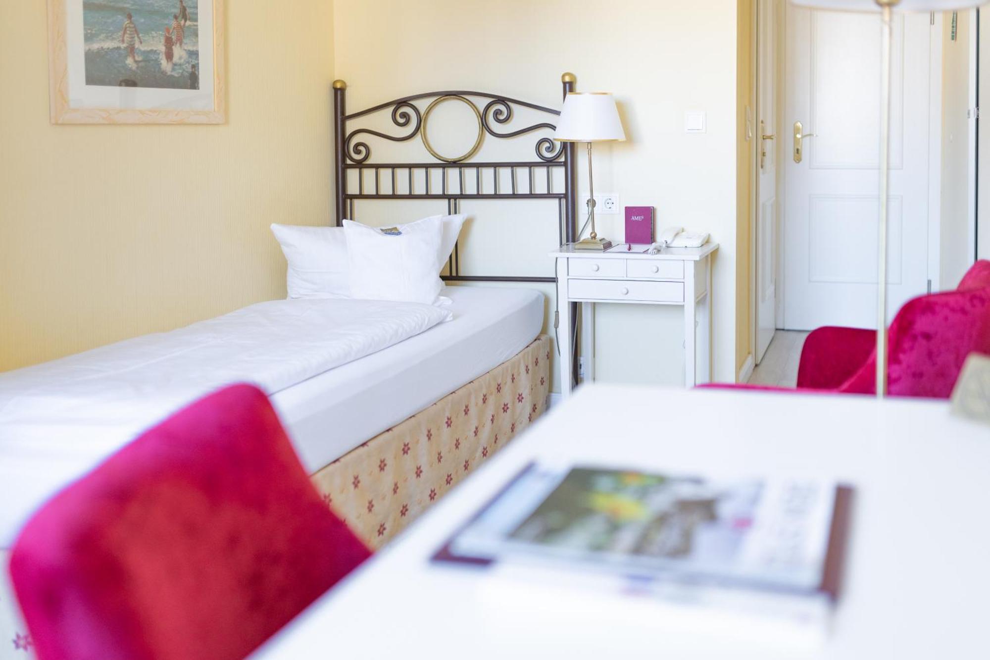 Hotel Duenenburg เวสเทอร์แลนด์ ภายนอก รูปภาพ