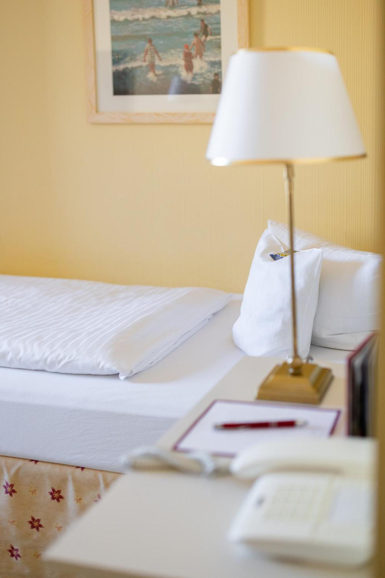 Hotel Duenenburg เวสเทอร์แลนด์ ภายนอก รูปภาพ